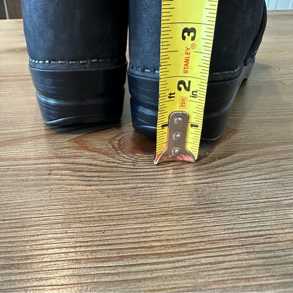 NEW DANSKO EMBROIDERED PRO NUBUCK BLACK CLOGS SHOES LIGHT PURPLE PRINT WORK - Picture 13 of 13